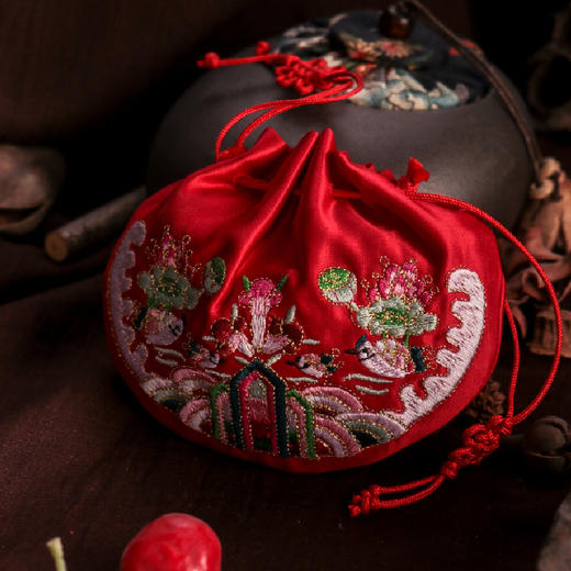 手作刺绣香囊含1内胆 | 刺绣荷花福寿多款夏季花色颜色可选。 商品图11