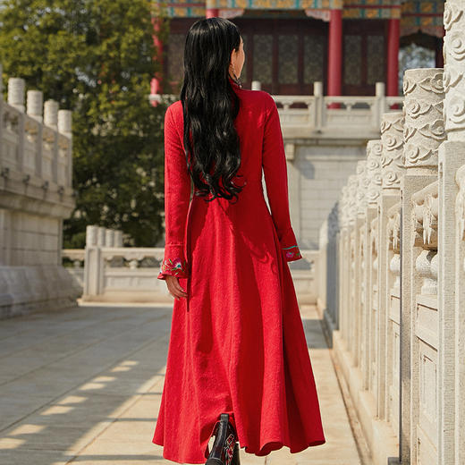 酒千觞刺绣连衣裙 商品图4