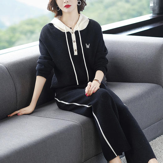 YKYM-030-93379秋冬新款连帽卫衣套装 商品图1