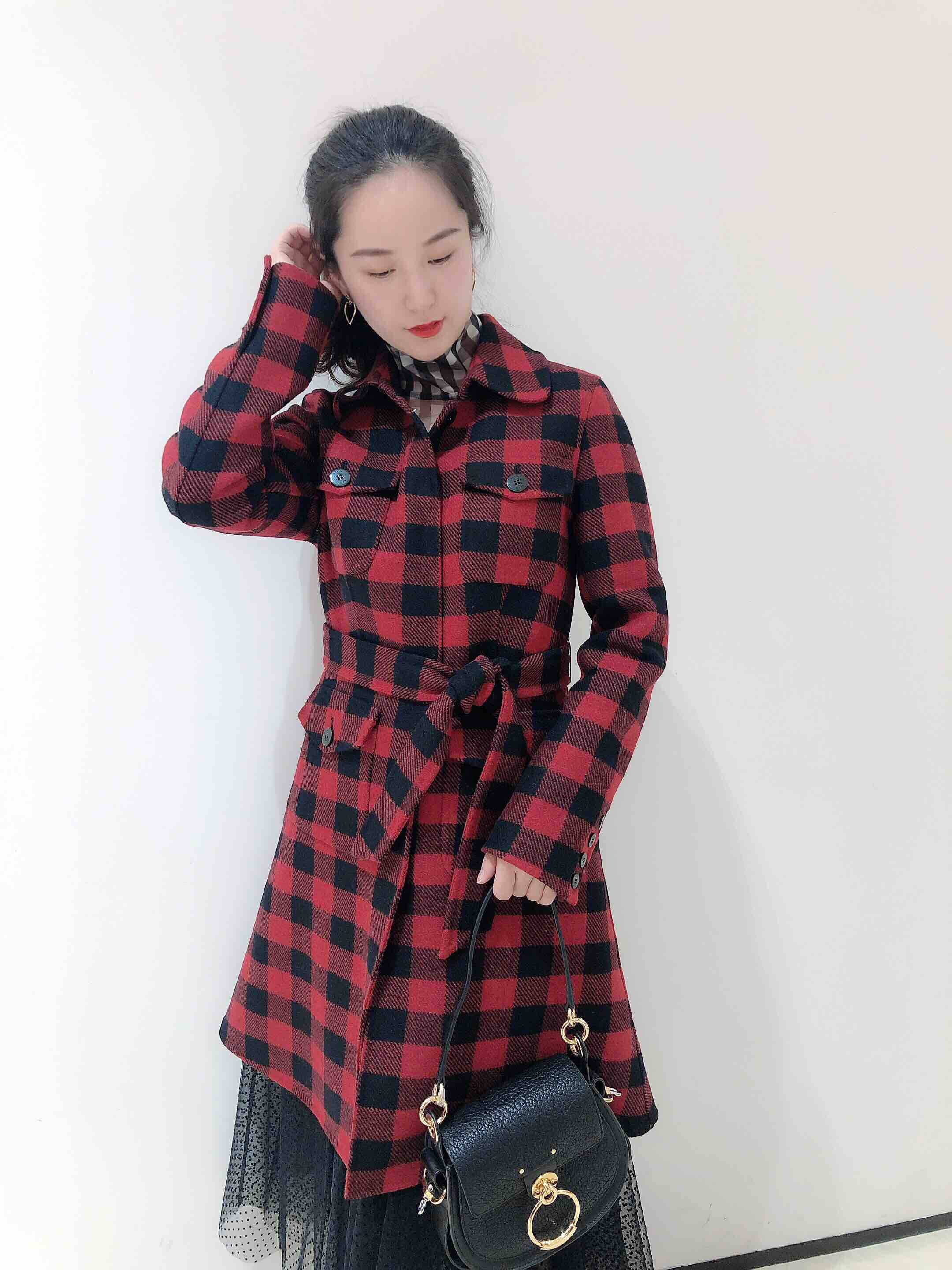 3楼恩派雅2020年早春新款新年红格纹连衣裙吊牌价5998