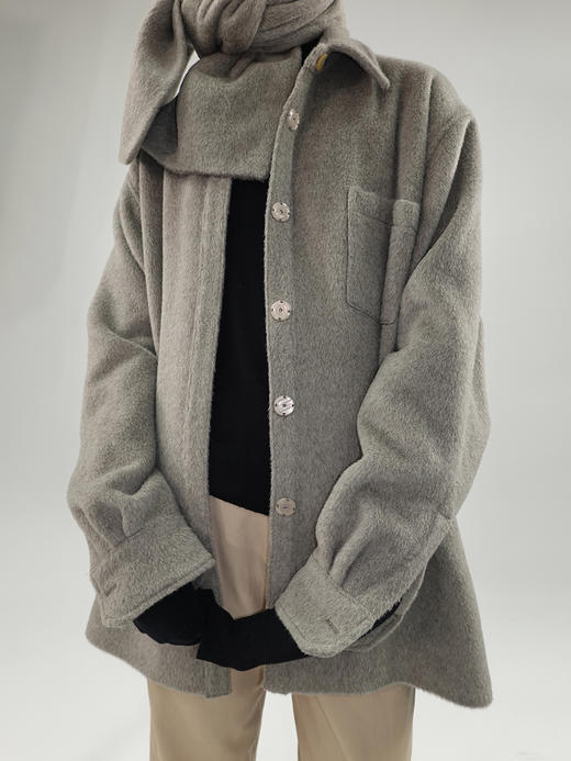 HIDEMI 燕麦灰设计感OS大衬衫式高克重加厚羊驼毛围巾式大衣 商品图14