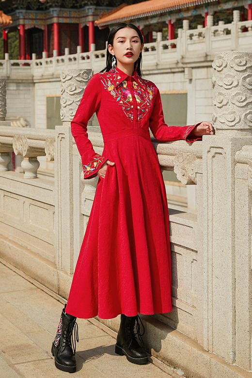 酒千觞刺绣连衣裙 商品图6