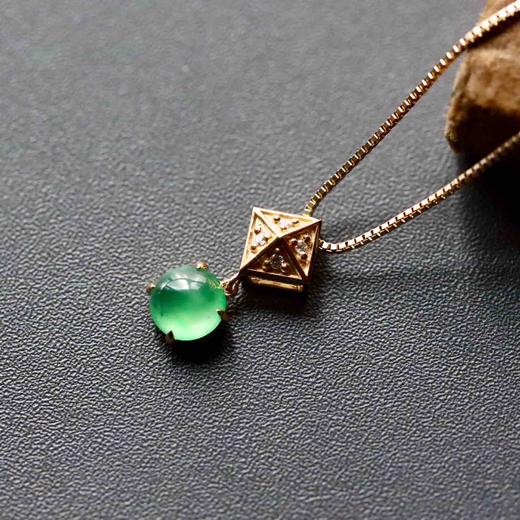 高冰种阳绿蛋面翡翠吊坠18k黄金钻石镶嵌 商品图0