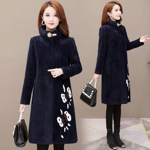 TYK-YJY19Q97冬季新款气质妈妈金貂绒外套 商品图0