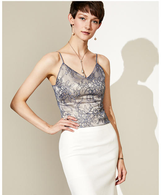 J92G3801A颈袖添香2019新款蕾丝小吊带女士内搭肩带可调打底针织背心J92G3801A 商品图2