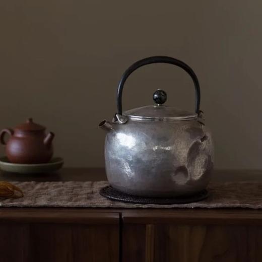 「茶器」银壶 补丁铁把提梁 商品图0