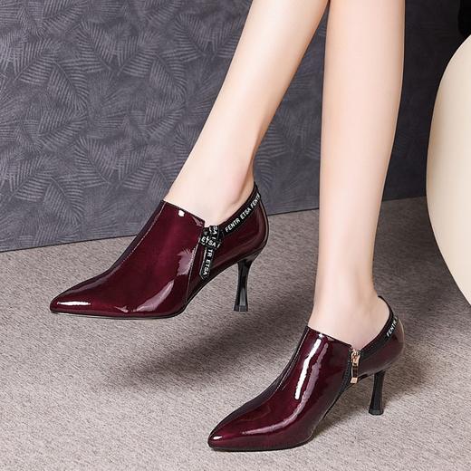 OLD-H2106冬季新款酒红色亮皮单鞋 商品图0