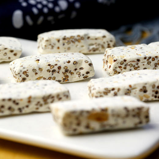 绿茵湖小引子牛轧糖醉巧牛轧糖奶香浓郁伴手礼盒装318克