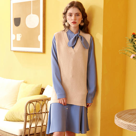 欧芮儿新品蝴蝶结雪纺连衣裙+中长款V领针织衫时尚套两件套 商品图1