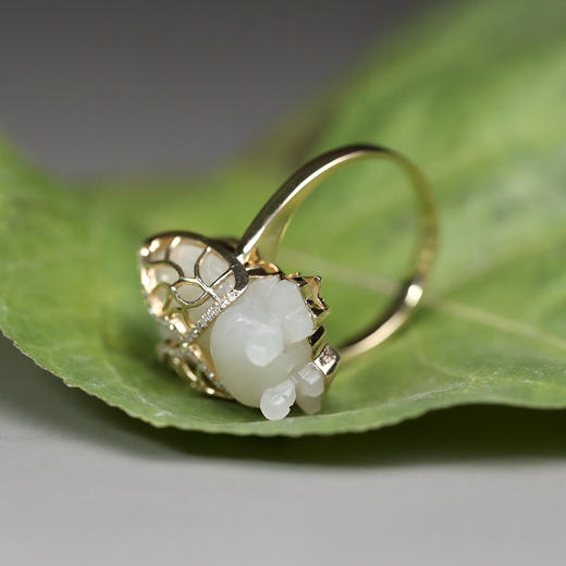 清代和田白玉蝉“彩翼”戒指 商品图5