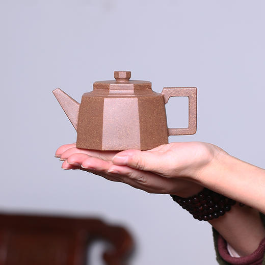 八方壶桃花泥八方构架壶型尽显浑厚大气