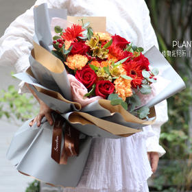 烈焰（红色系混搭花束）