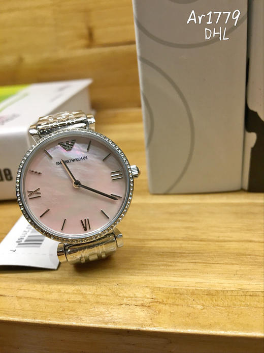 原单渠道货    阿玛尼 AR1779
机芯：原装石英机芯
表壳：316L不锈精钢 商品图5