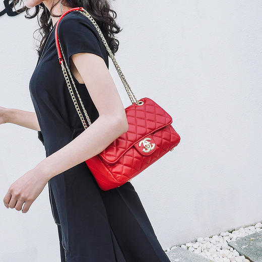 YG-028新款时尚小香风菱格链条包 商品图0