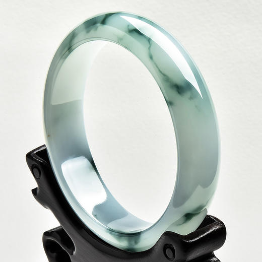 ZHX-玉萌色缅甸冰种飘花翡翠手镯 商品图2