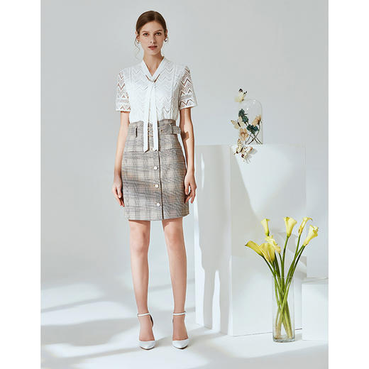 EITIE爱特爱春季新款时尚纽扣装饰A字裙格子半身裙短裙女A2006403 商品图1