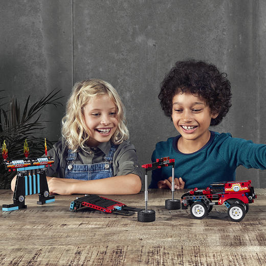 乐高LEGO 卡车与摩托车特技表演42106 商品图2