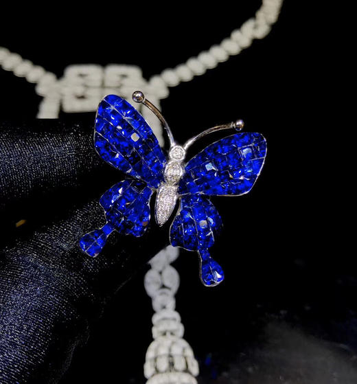 蓝宝石戒指设计款58克60拉蓝宝68石蝴蝶6703