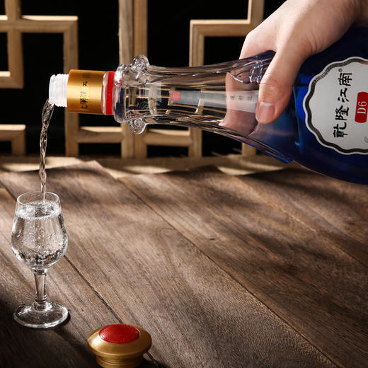 乾隆江南D6酒480ml 芝浓复合香型白酒 商品图4