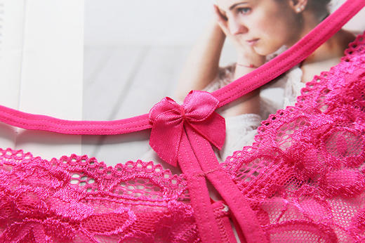 忌平庸情趣内衣透明蕾丝镂空心动性感内裤女士日韩可爱美臀丁字裤低腰