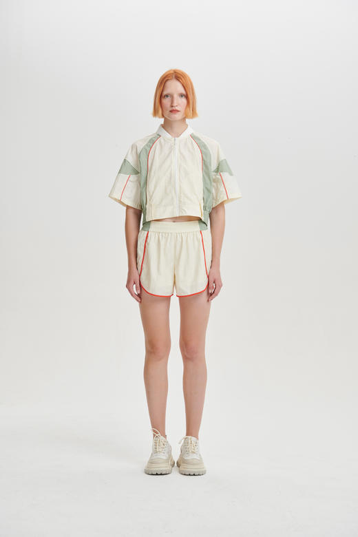 light by deepmoss | 米白拼色短上衣