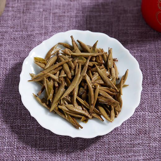 自家系列丨2016年 朋悦 老树白毫银针 100g（5g*20罐） 商品图9