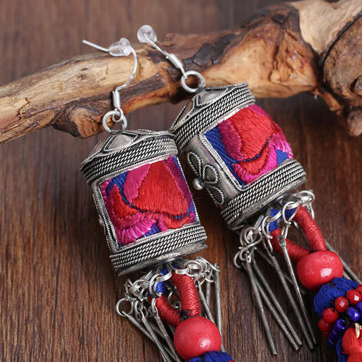 【撞色设计】一斛珠手工老绣耳环  | 时尚之美 | 现货加急发 商品图2