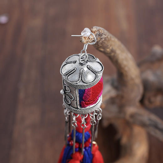 【撞色设计】一斛珠手工老绣耳环  | 时尚之美 | 现货加急发 商品图1