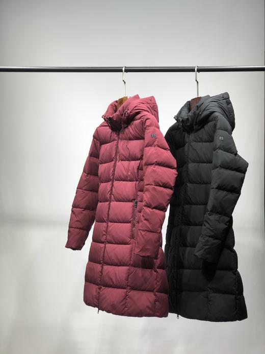 官方旗舰店随意看，KOLONSPORT可隆羽绒服女子长款鹅绒绗缝羽绒服，一模一样，咱家除了毛毛领什么都不缺…仅仅是因为合作厂家不生产毛领… 商品图5