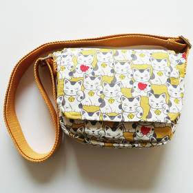 HUJI祤集Flap斜挎包风の花招财猫猫和小鱼