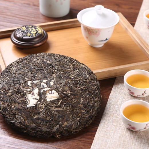 2018云南高傲易武山茶饼 普洱茶(生茶)