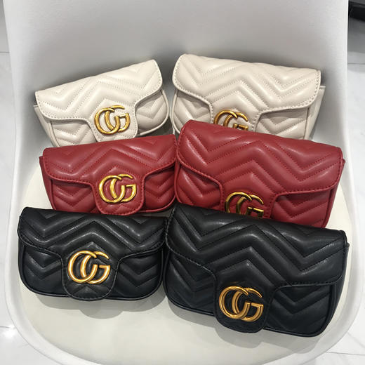 RK-P1906新款波浪纹包包女网红CG小香风菱格链条包 商品图1