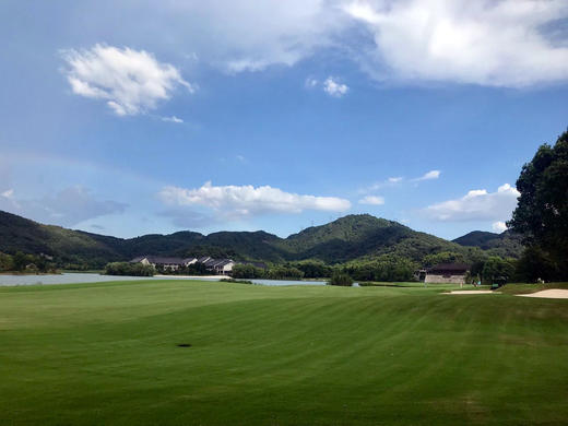 浙江绍兴会稽山高尔夫球会 商品图2