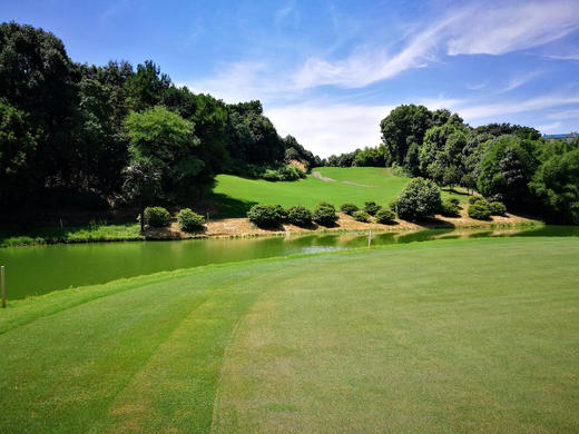 湖南益阳梓山湖高尔夫球会 商品图0