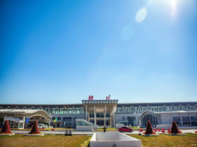 银川黄河高尔夫球会（封场中，24年3-4月再开场）