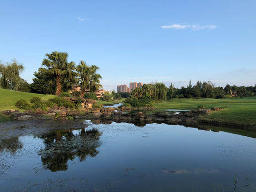 四川成都麓山国际乡村高尔夫球会 商品图1