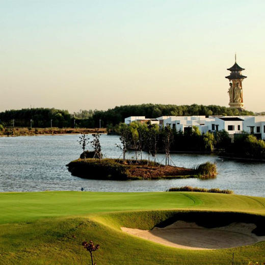 江苏泰州华侨城高尔夫球会 商品图0