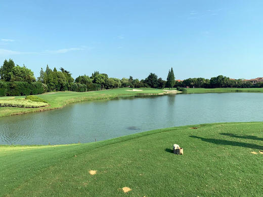 江苏苏州三阳高尔夫球会 商品图3