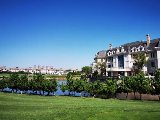 山东青岛嶺海温泉高尔夫球会 商品图0