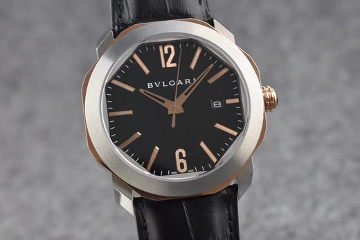 BV       宝格丽 OCTO系列将意大利创新风格演绎的尤为精彩，八角形代表的建筑美学风格在OCTO系列里端庄、大气。
腕表直径41mm
进口9015全自动机械机芯 商品图2
