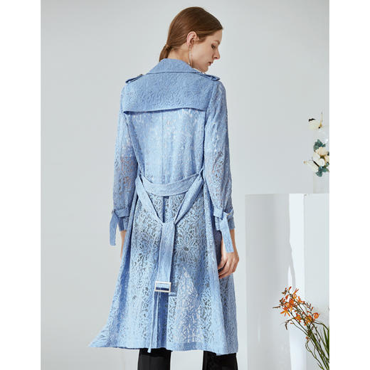 EITIE爱特爱春季新款时尚通勤镂空蕾丝纯色风衣外套女中长款5904616 商品图2