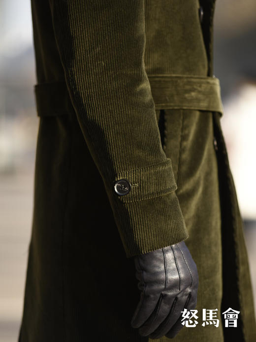 Hardy Minnis Eskdale 700克英式重磅灯芯绒棉深橄榄绿浴袍大衣 商品图9
