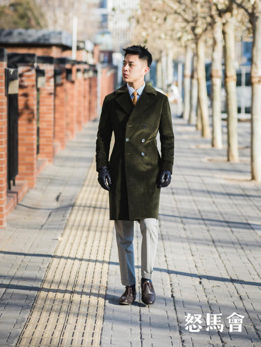 Hardy Minnis Eskdale 700克英式重磅灯芯绒棉深橄榄绿浴袍大衣 商品图3