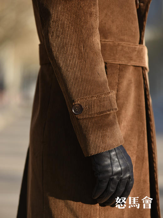 Hardy Minnis Eskdale 700克英式重磅灯芯绒棉咖啡棕浴袍大衣 商品图5