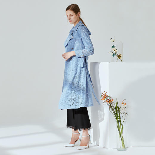 EITIE爱特爱春季新款时尚通勤镂空蕾丝纯色风衣外套女中长款5904616 商品图1