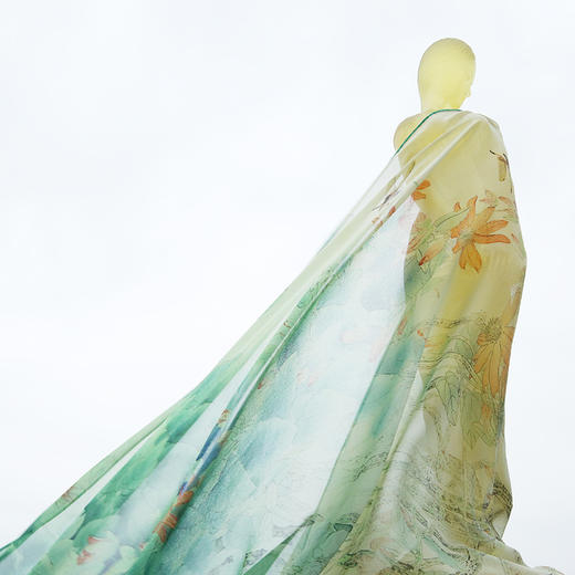 羽诗制造 出品 鲍海斌老师创作凝翠全真丝长巾 商品图0