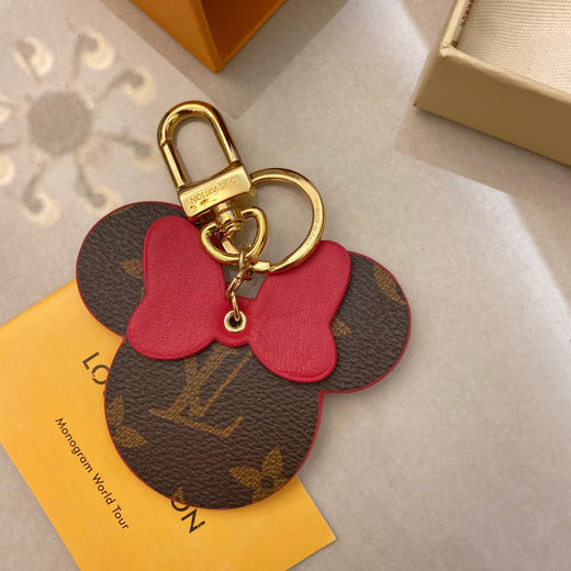 我的鼠年开运小物 lv限量纪念版 mickey mouse 米奇钥匙扣