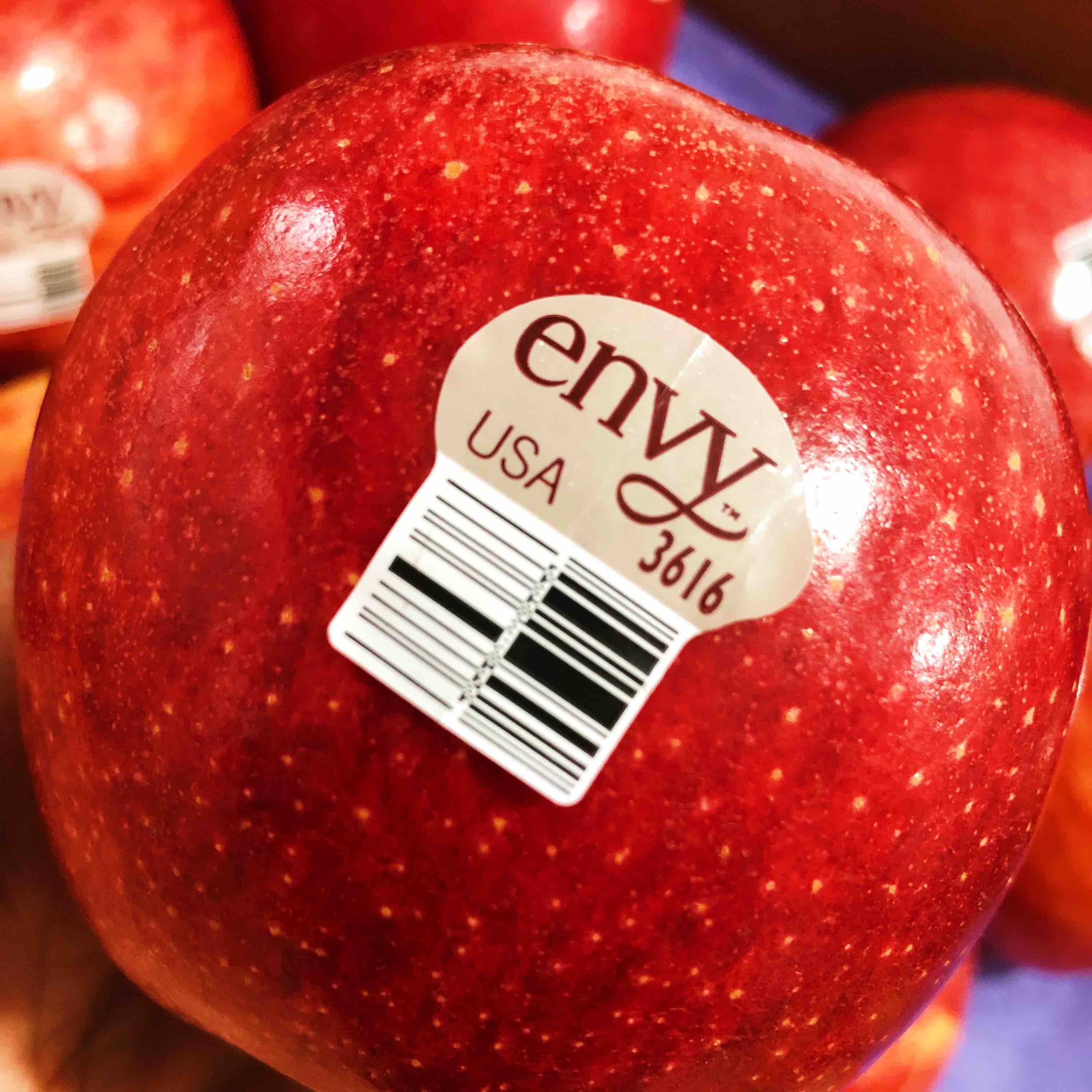 “爱妃”苹果🌿新货到🙋🏻‍♂️🍎爱妃苹果——苹果中的王者👑，高甜度，皮色光亮，脆爽，抗氧化！