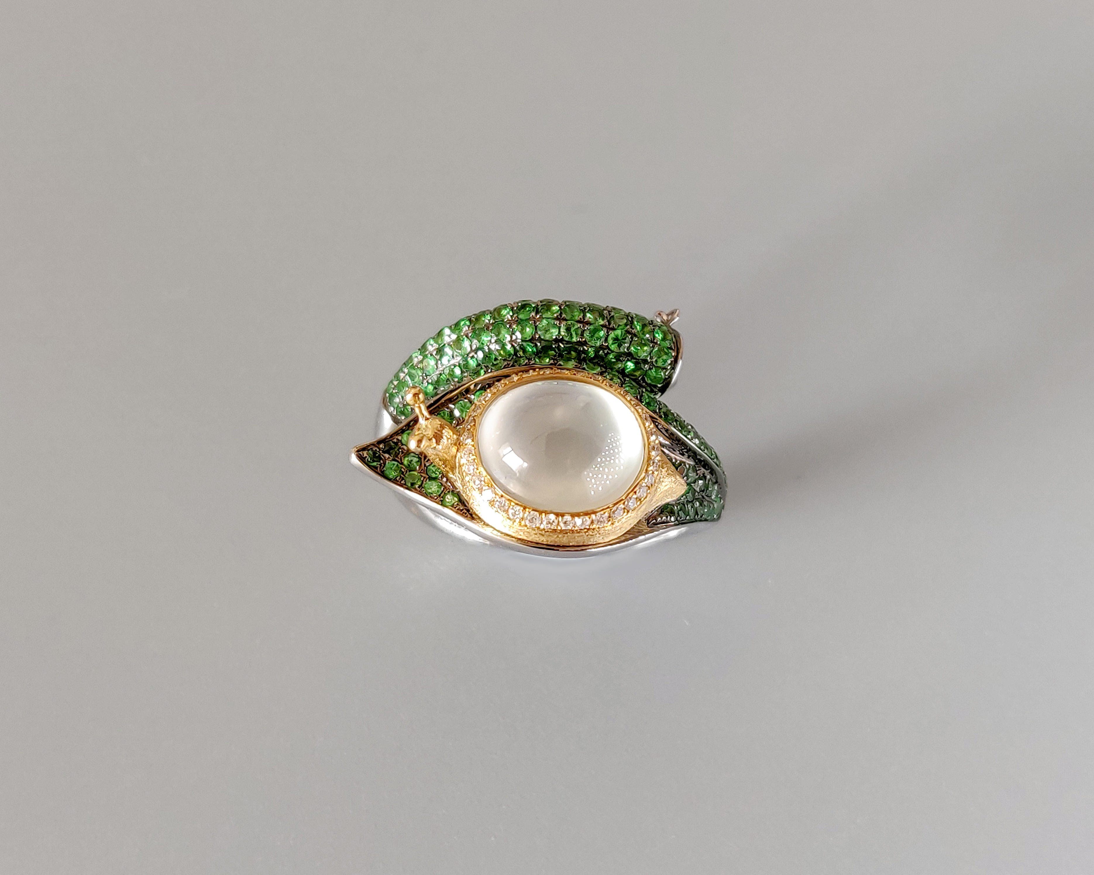 「梦想天路」白冰翡翠蜗牛戒【定制需询价】