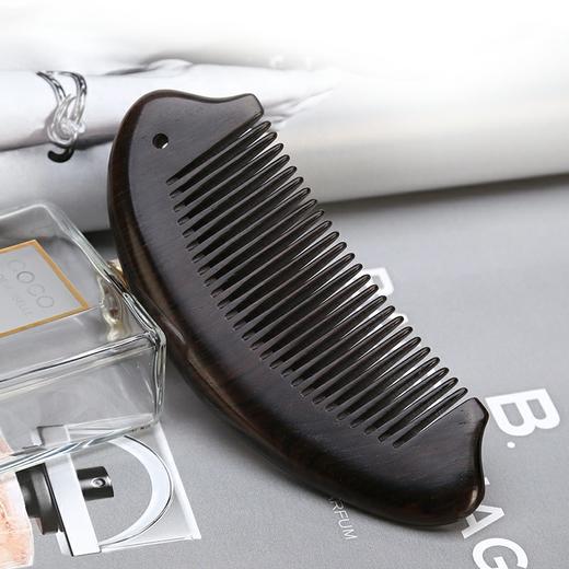 初心| 实木质感密齿无柄带孔梳梳子 商品图0